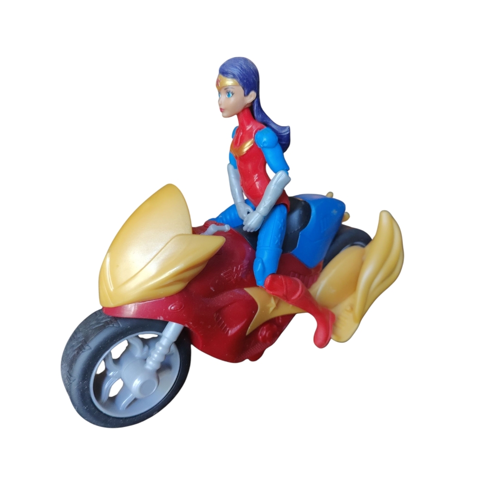 Wonder woman Action Figure on Red‎ and Yellow Motorcycle Toy